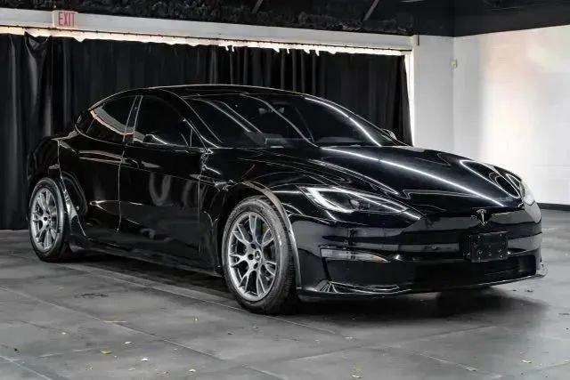 Used 2022 Tesla Model S Standard Range AWD/4WD image 9