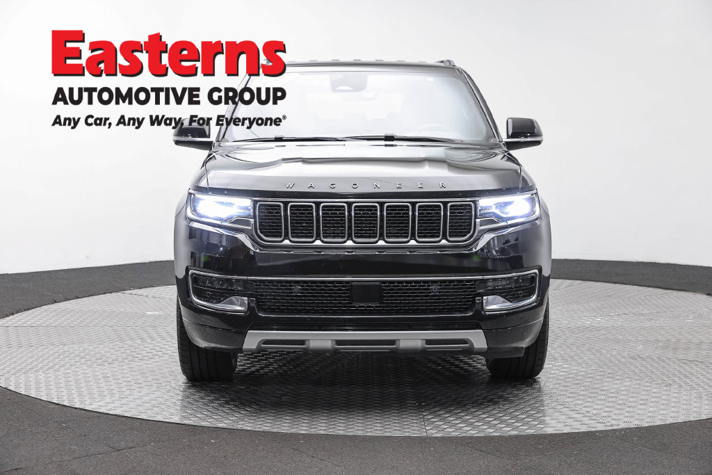 Used 2024 Jeep Wagoneer L Series II RWD image 4