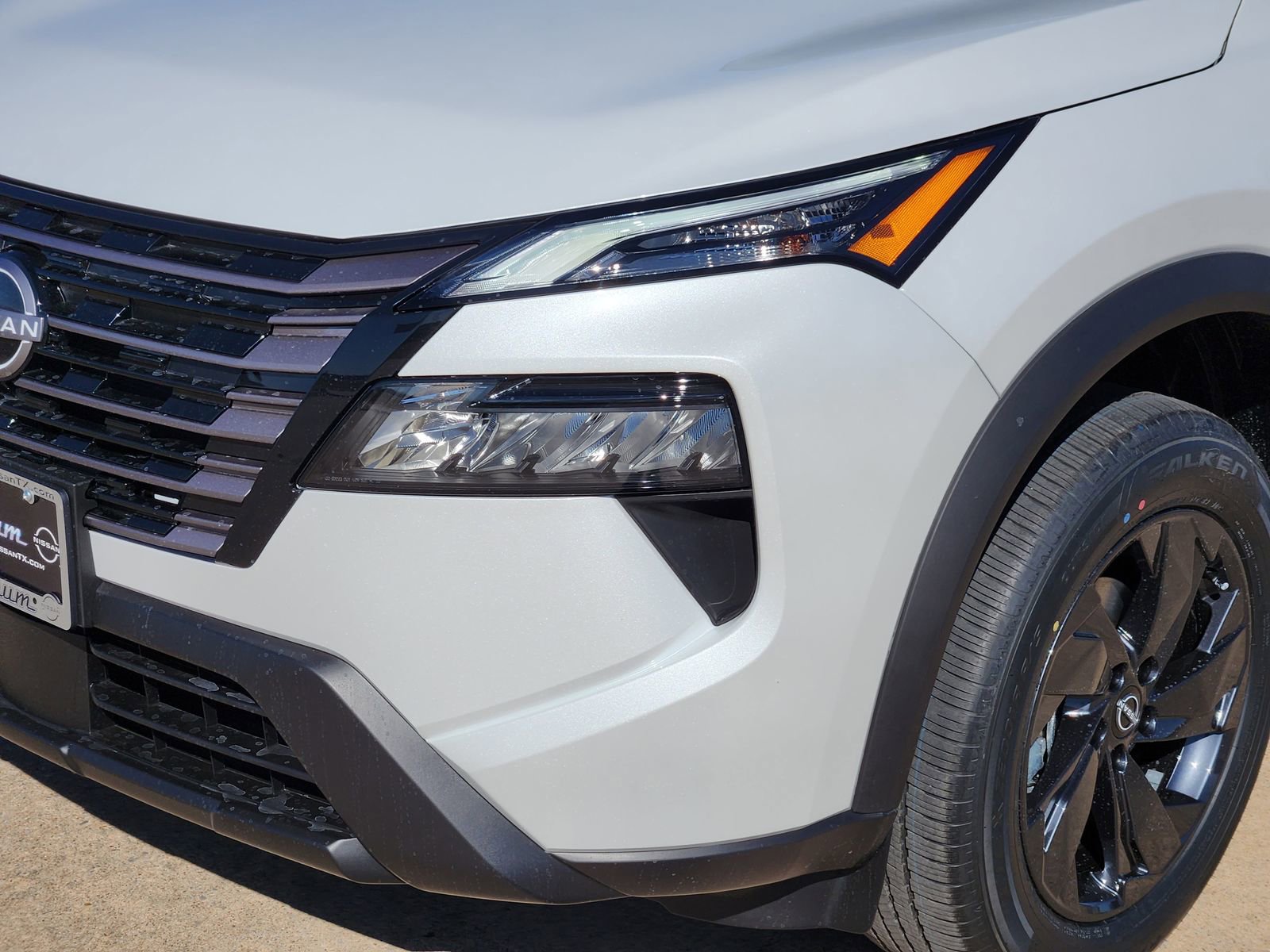 New 2026 Nissan Rogue SV w/ Cold Weather Package image 9