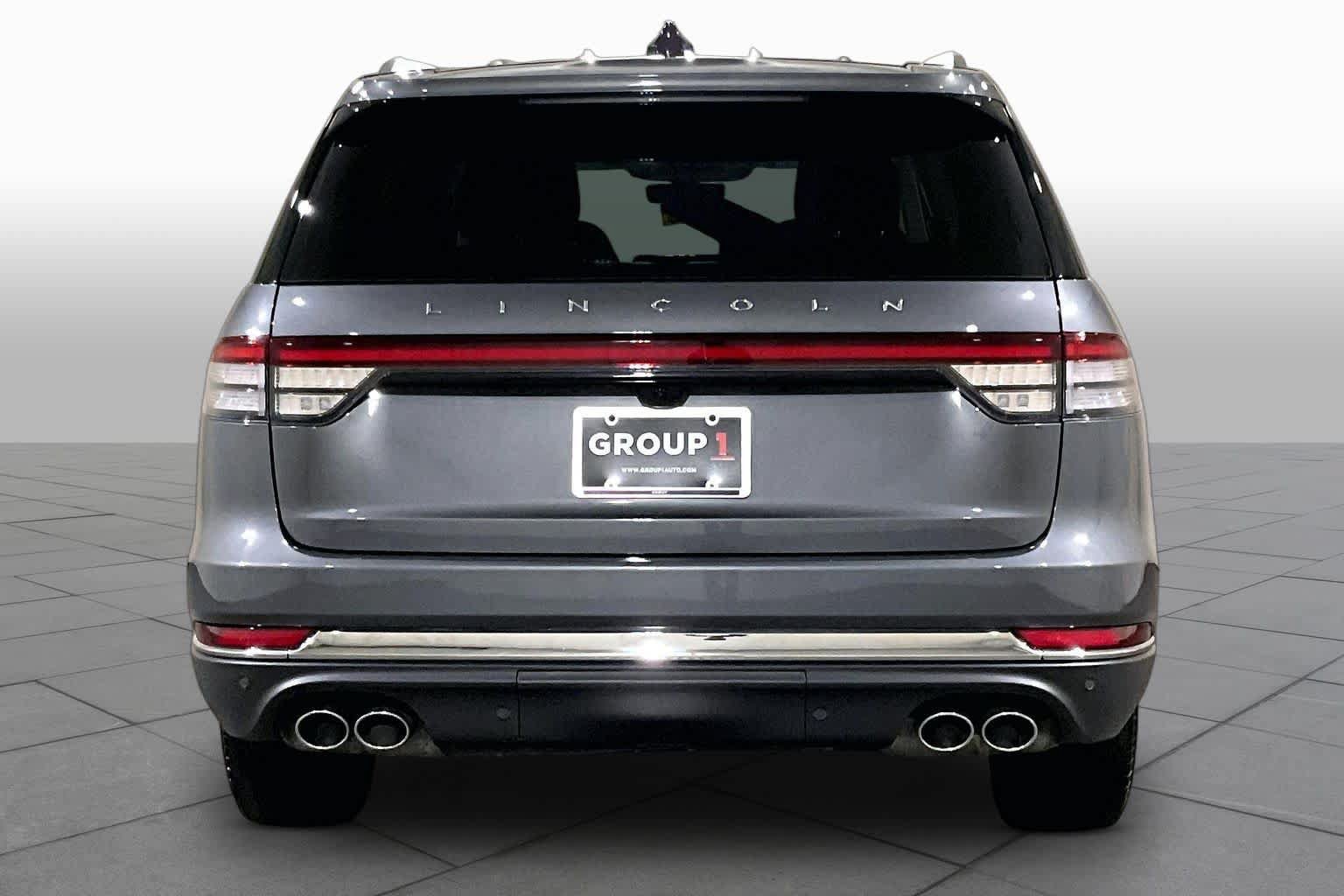 Used 2025 Lincoln Aviator AWD w/ Equipment Group 101A image 4