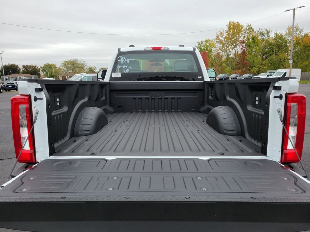 New 2026 Ford F250 XL w/ FX4 Off-Road Package AWD/4WD image 11