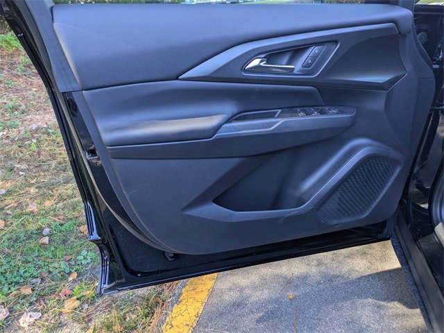 New 2026 Chevrolet Equinox EV LT image 8