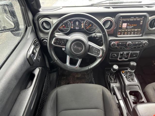 Used 2018 Jeep Wrangler Unlimited Sahara AWD/4WD image 18