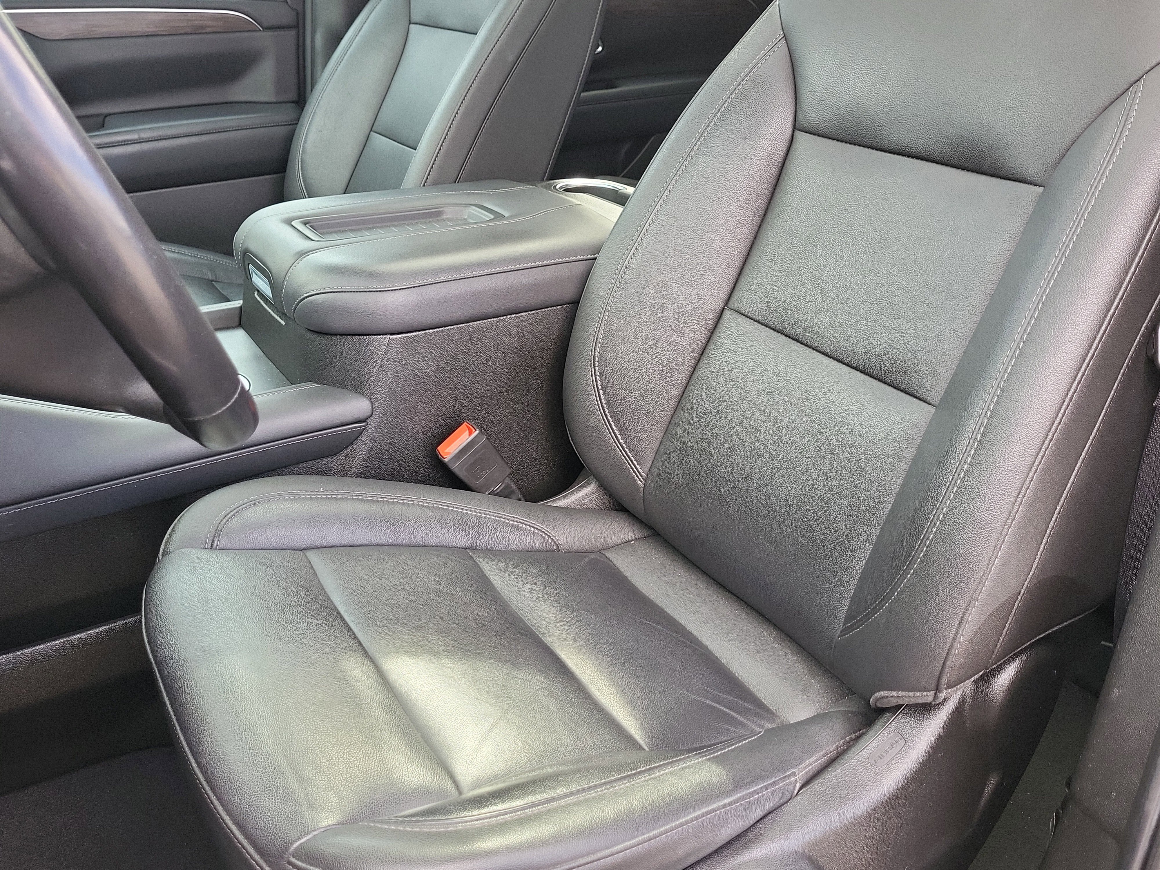 Used 2021 Chevrolet Tahoe Z71 w/ Rear Media and Nav Package image 13