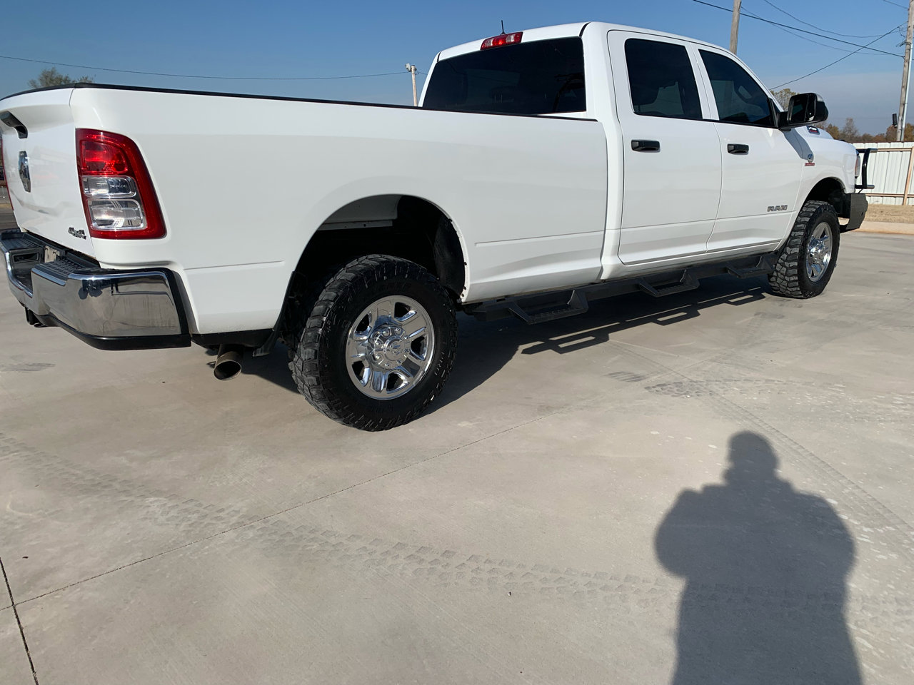 Used 2022 RAM 2500 Tradesman w/ Chrome Appearance Group image 2