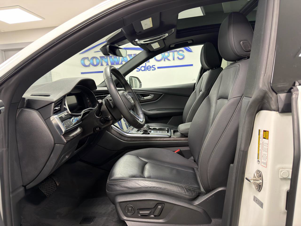 Used 2021 Audi Q8 Premium image 9