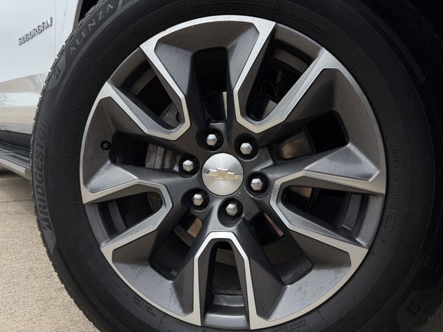 Used 2021 Chevrolet Suburban LT w/ LT Signature Package RWD image 11