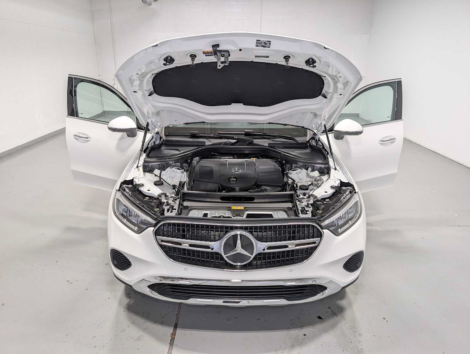 New 2027 Mercedes-Benz GLC 300 4MATIC image 10