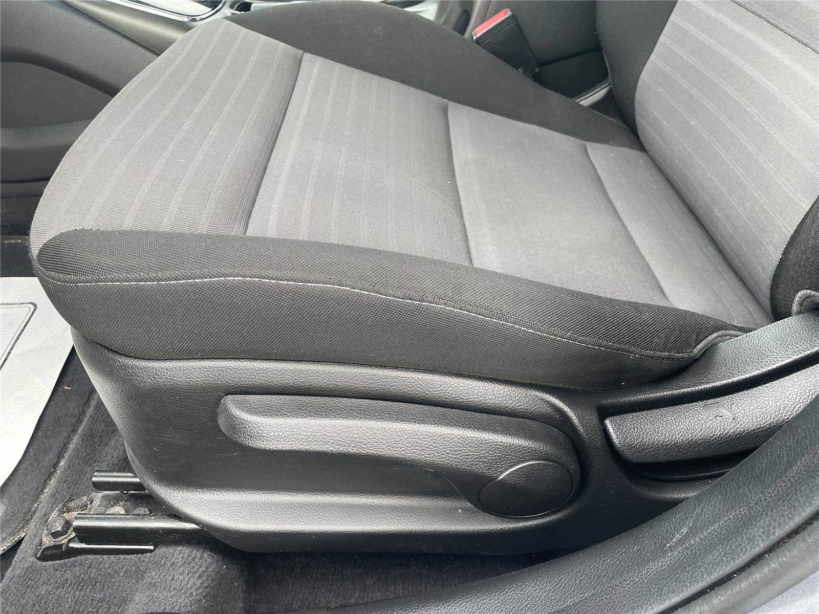 Used 2017 Kia Forte S FWD image 16