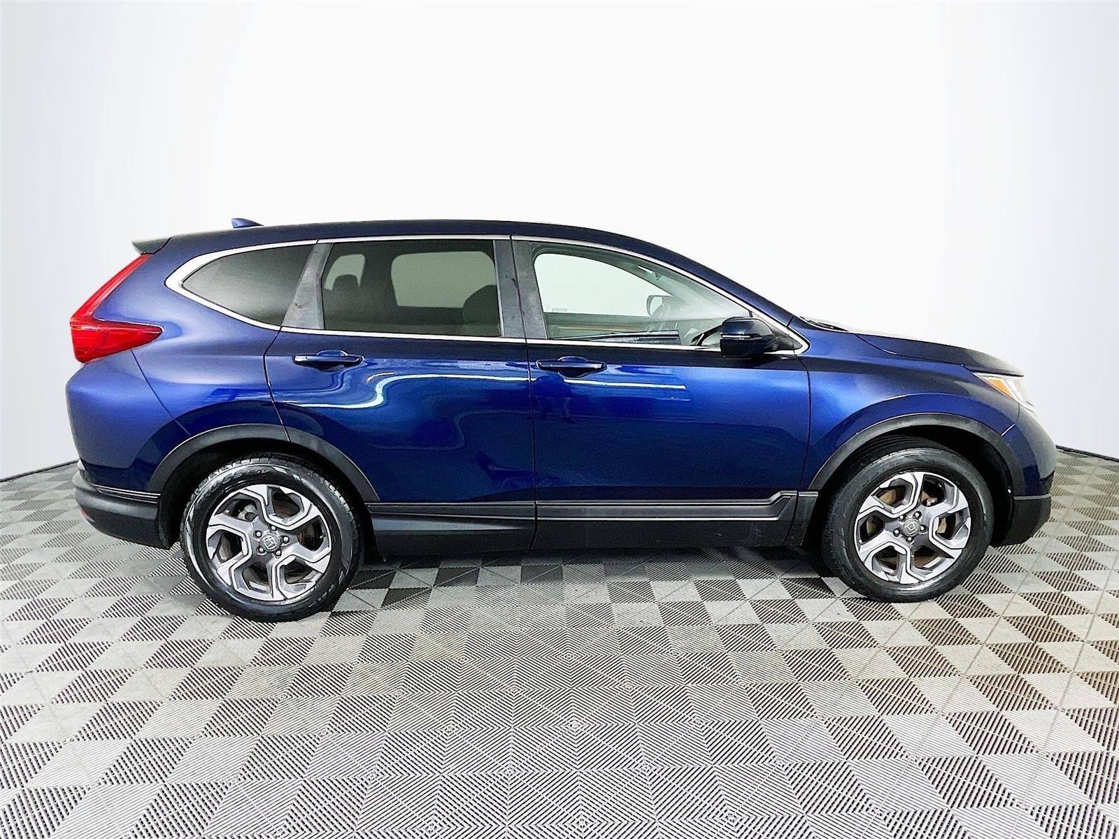 Used 2018 Honda CR-V EX image 11