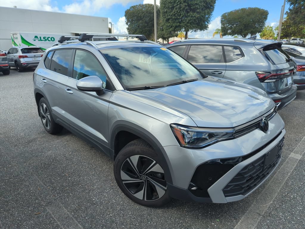 Used 2025 Volkswagen Taos SE