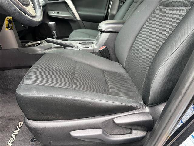Used 2017 Toyota RAV4 LE w/ Carpet Mat Package AWD/4WD image 13