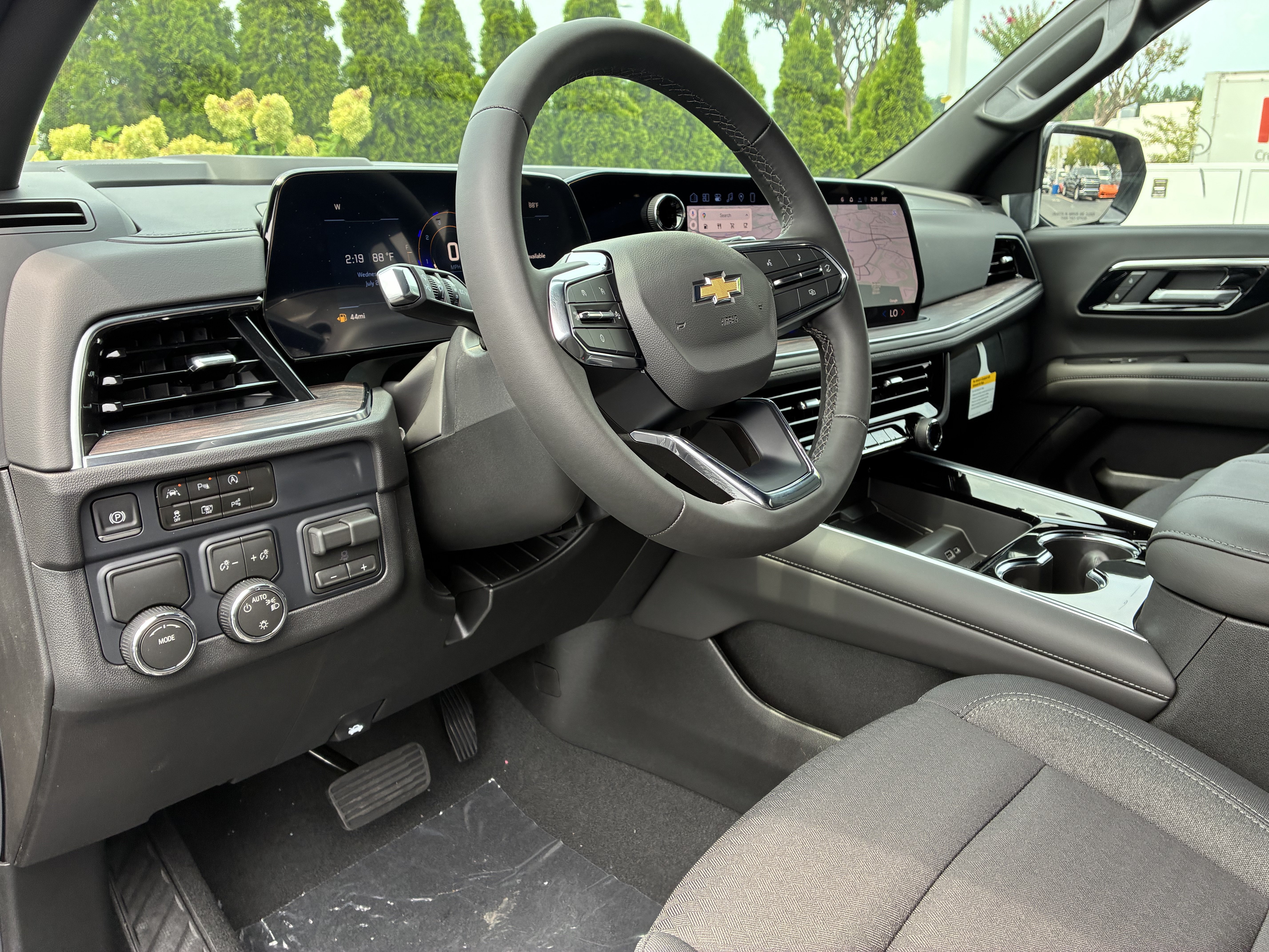 New 2026 Chevrolet Suburban LS w/ Max Trailering Package RWD image 22