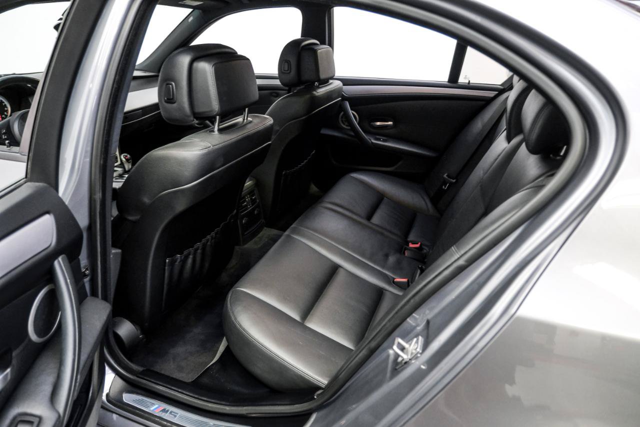 Used 2010 BMW M5 RWD image 33