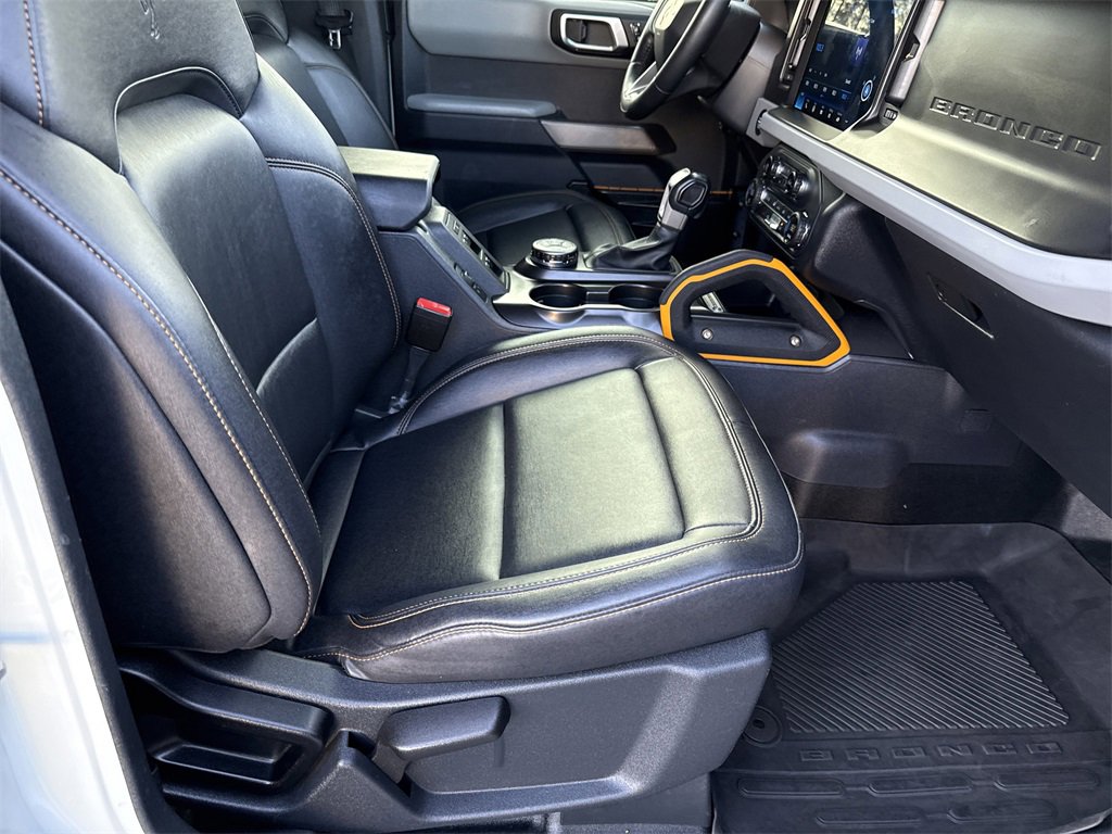 Used 2021 Ford Bronco Badlands image 14