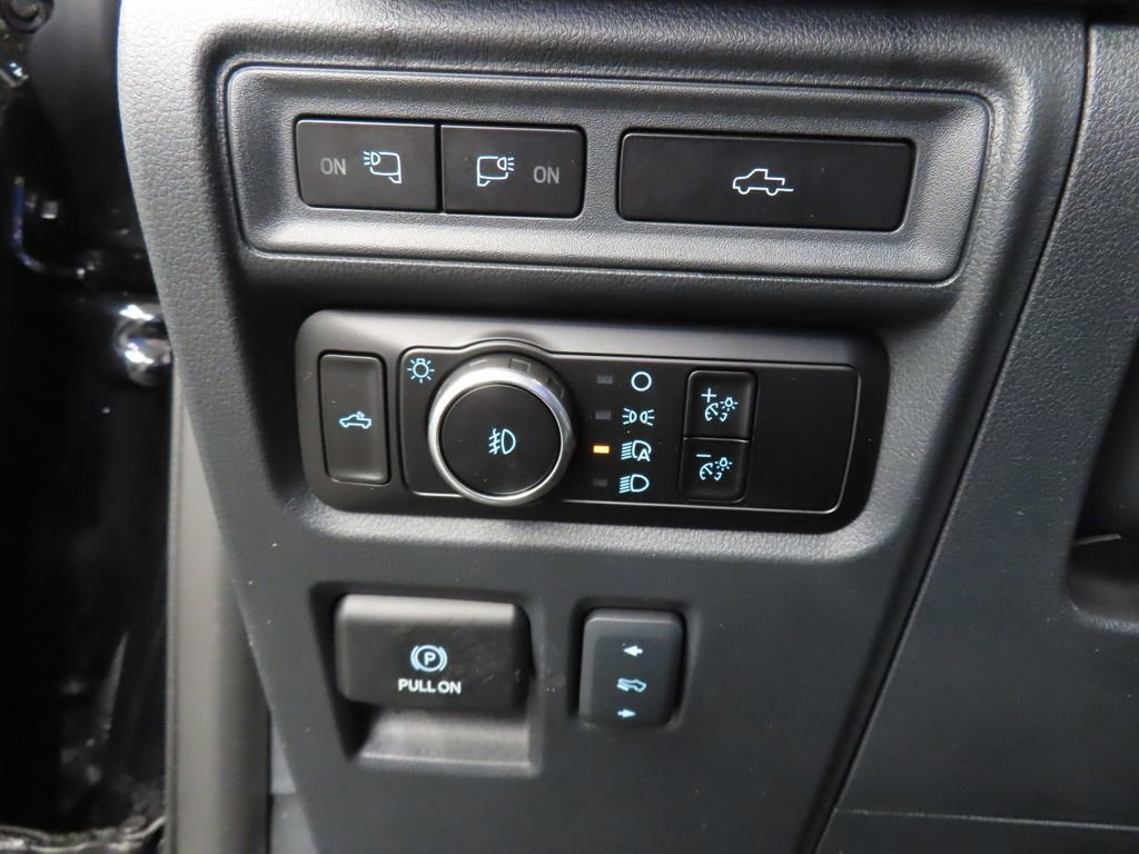 Used 2023 Ford F150 Lariat w/ Equipment Group 502A High image 48