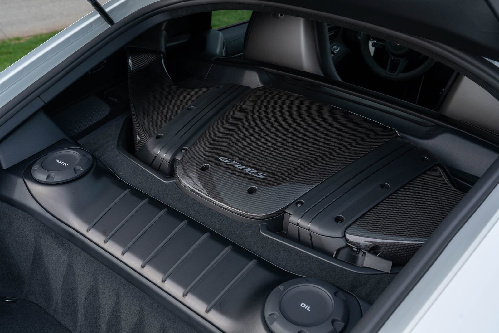 Certified 2025 Porsche 718 Cayman GT4 RS w/ Weissach Package image 18