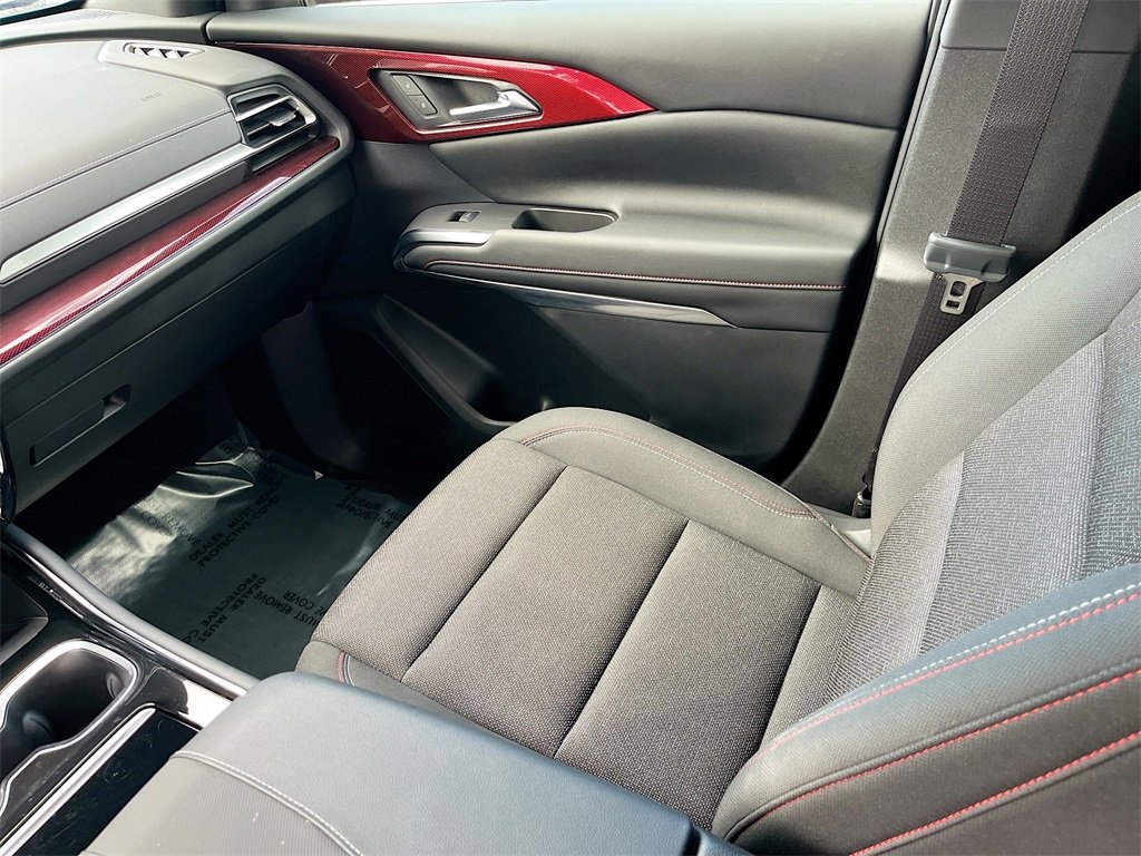 Used 2024 Chevrolet Traverse Z71 image 23