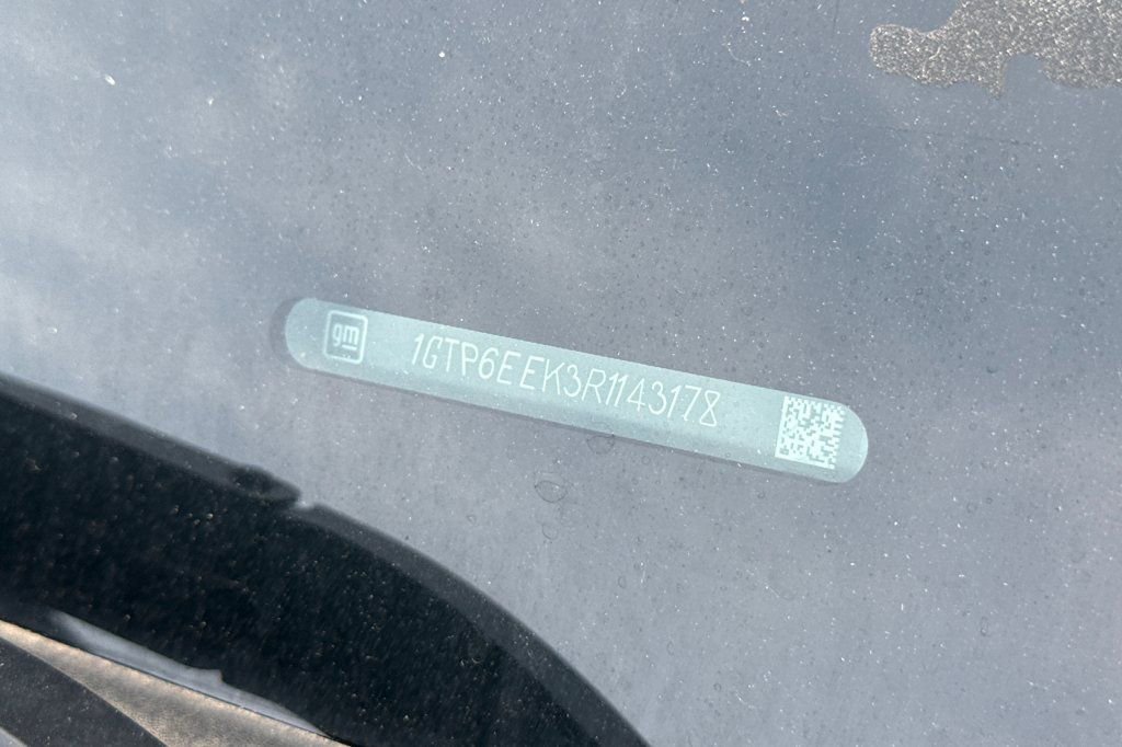 Used 2024 GMC Canyon AT4X image 3