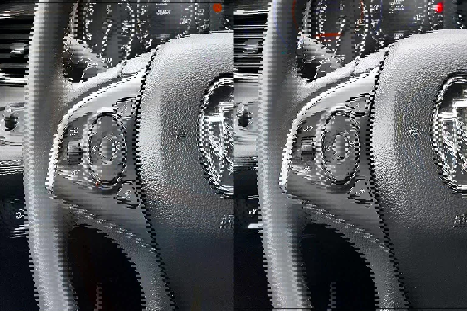 Used 2017 Buick LaCrosse Essence image 21