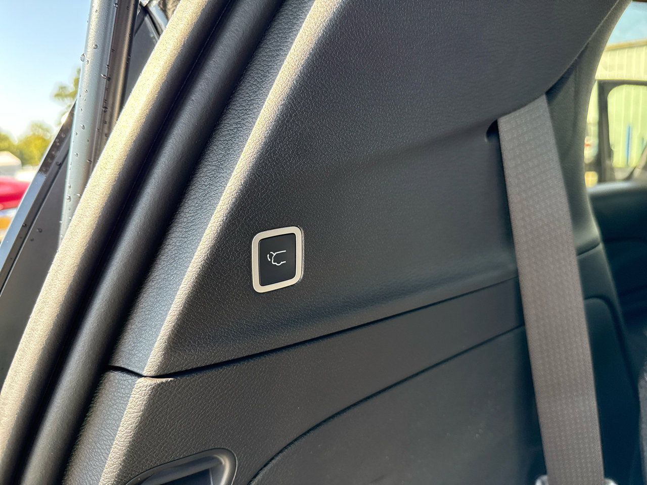 New 2026 Chrysler Pacifica Limited w/ S Appearance Package image 16