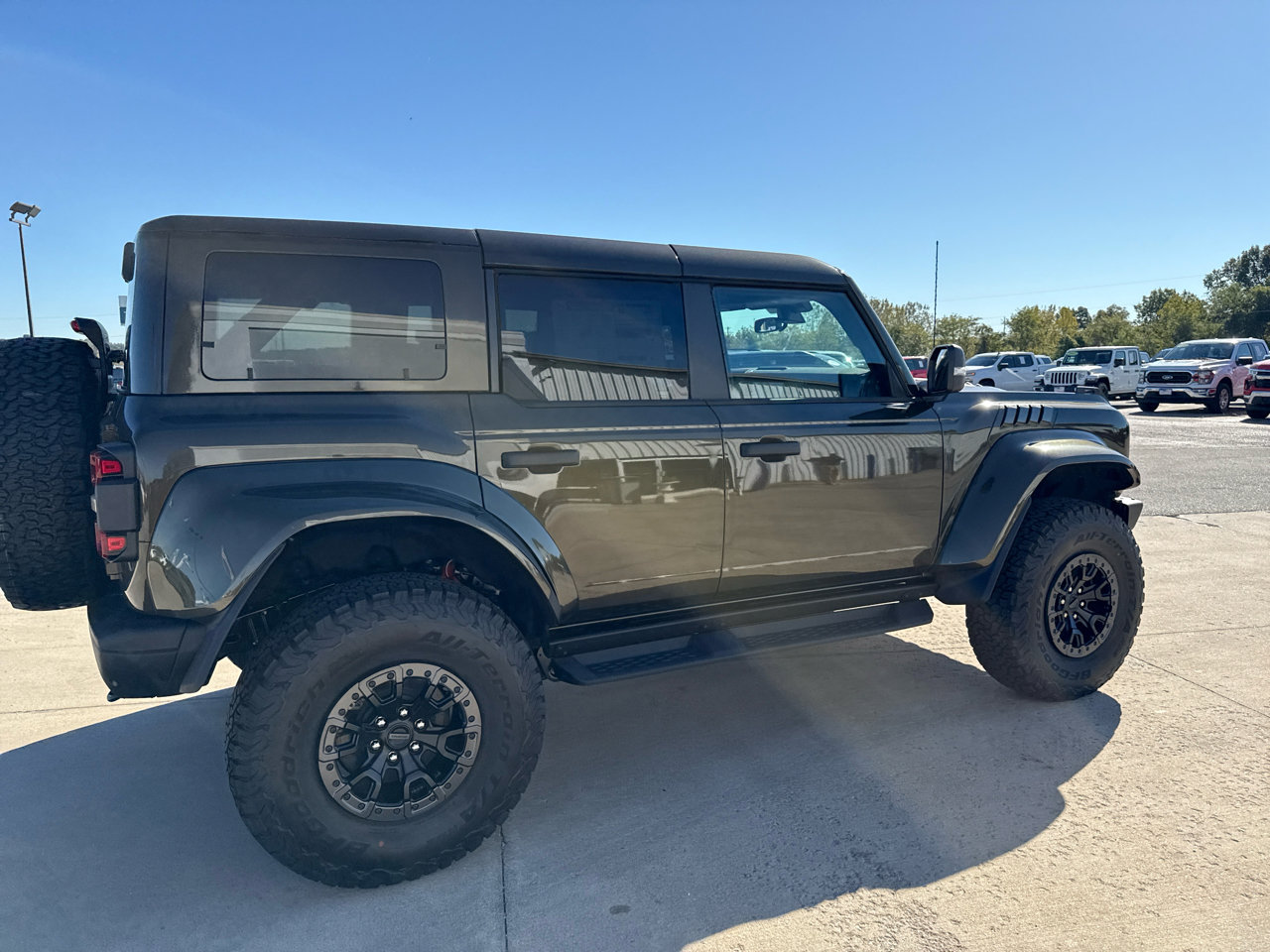 New 2025 Ford Bronco Raptor image 4