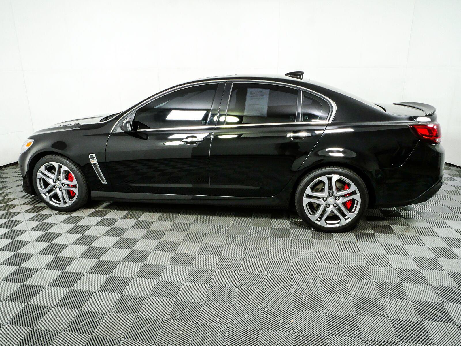 Used 2017 Chevrolet SS RWD image 30