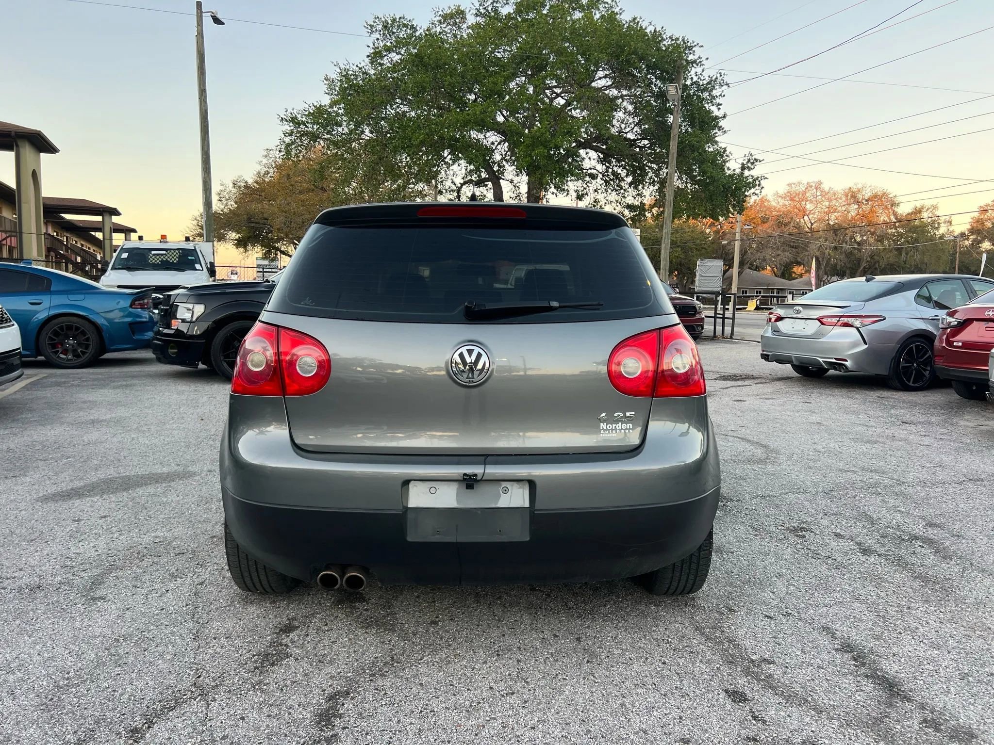 Used 2008 Volkswagen Rabbit 4-Door image 6