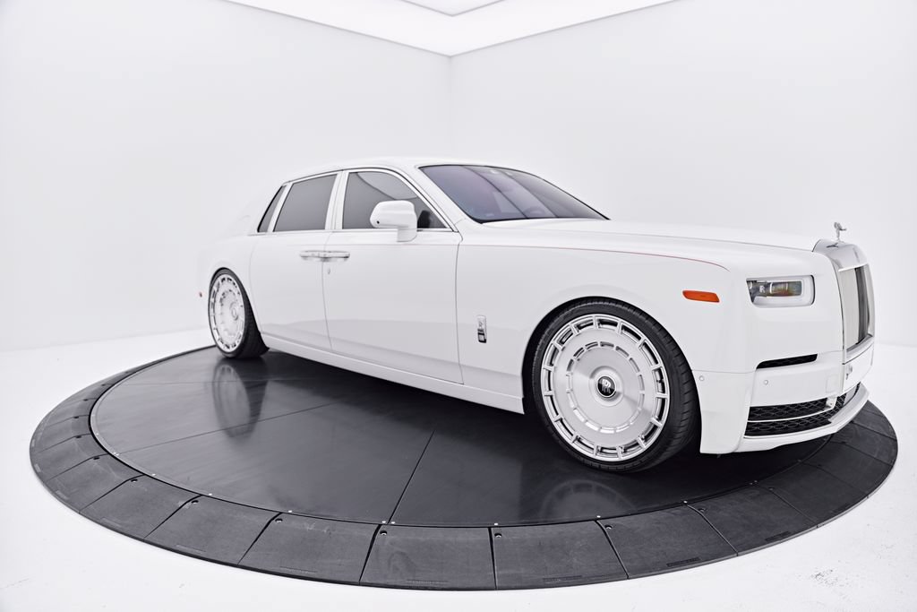 Used 2021 Rolls-Royce Phantom Sedan RWD image 18