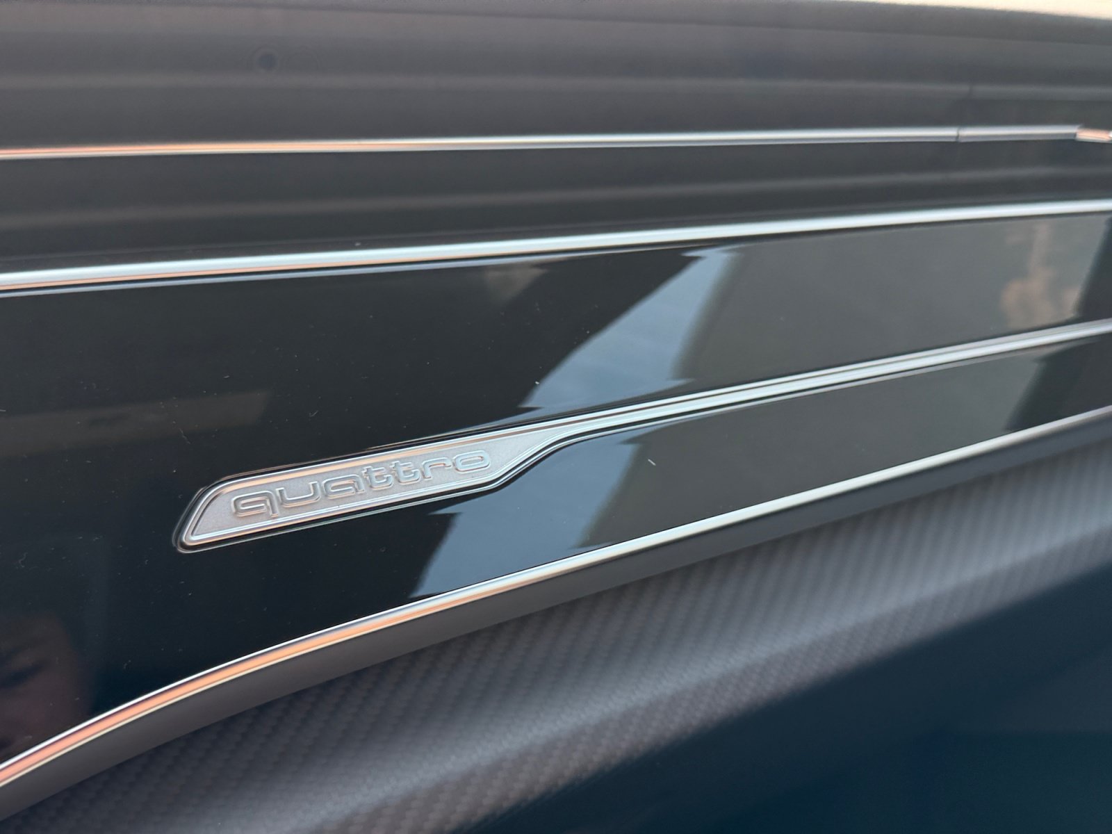 New 2026 Audi SQ8 Prestige AWD/4WD image 25