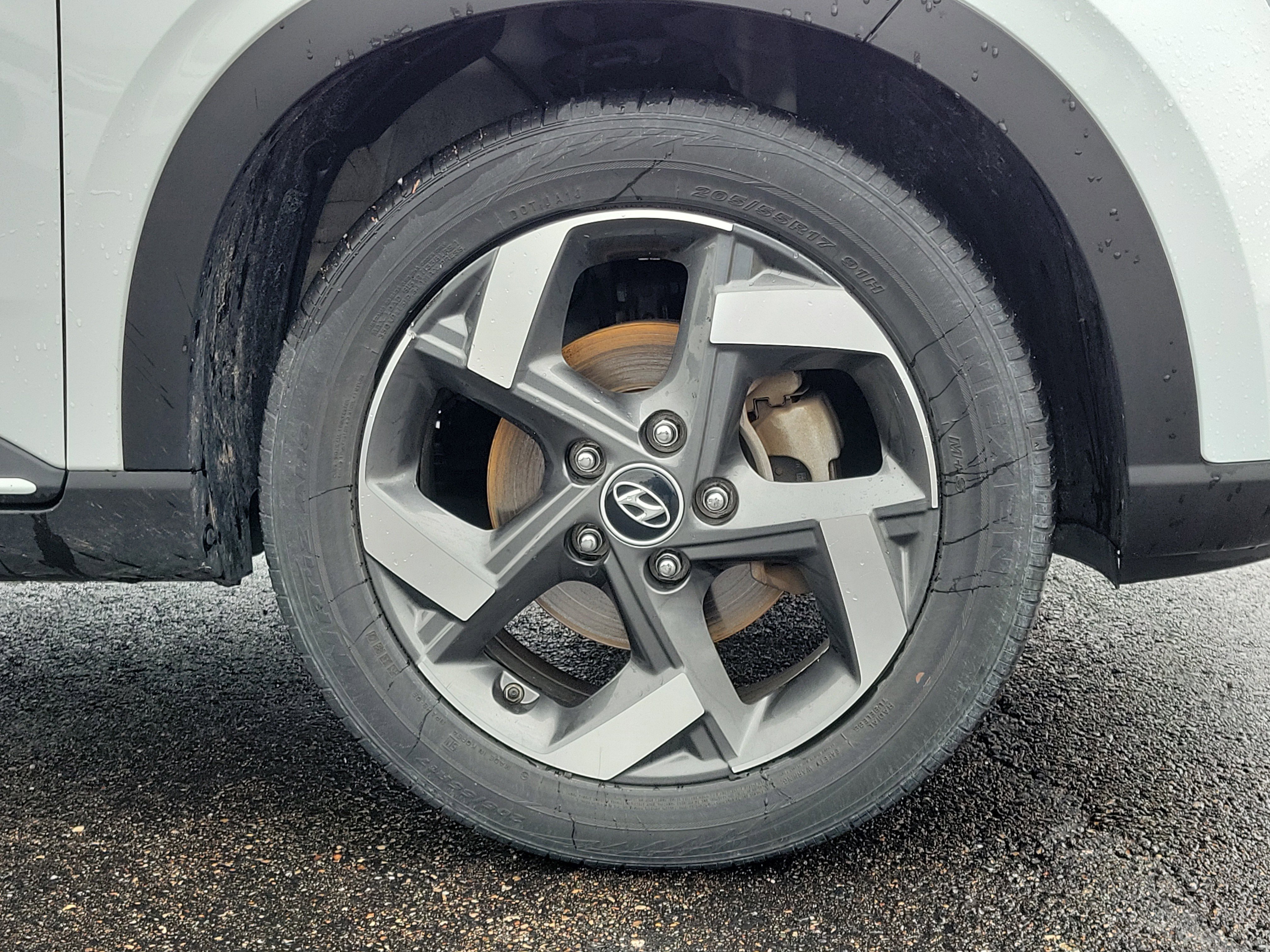Used 2022 Hyundai Venue Limited FWD image 6