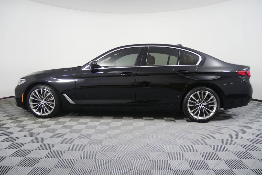 Certified 2023 BMW 530i w/ Premium Package image 6