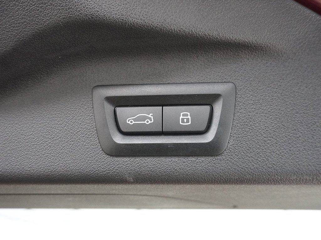 Used 2024 BMW X7 xDrive40i w/ Premium Package image 80