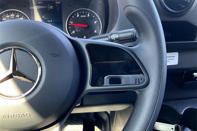 Used 2024 Mercedes-Benz Sprinter 2500 image 18