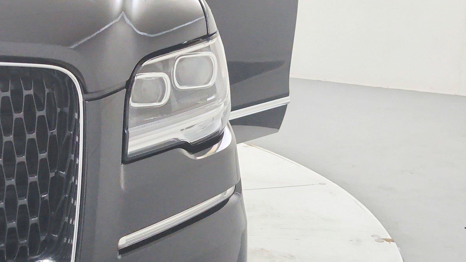 Used 2024 Lincoln Navigator L Reserve AWD/4WD image 11
