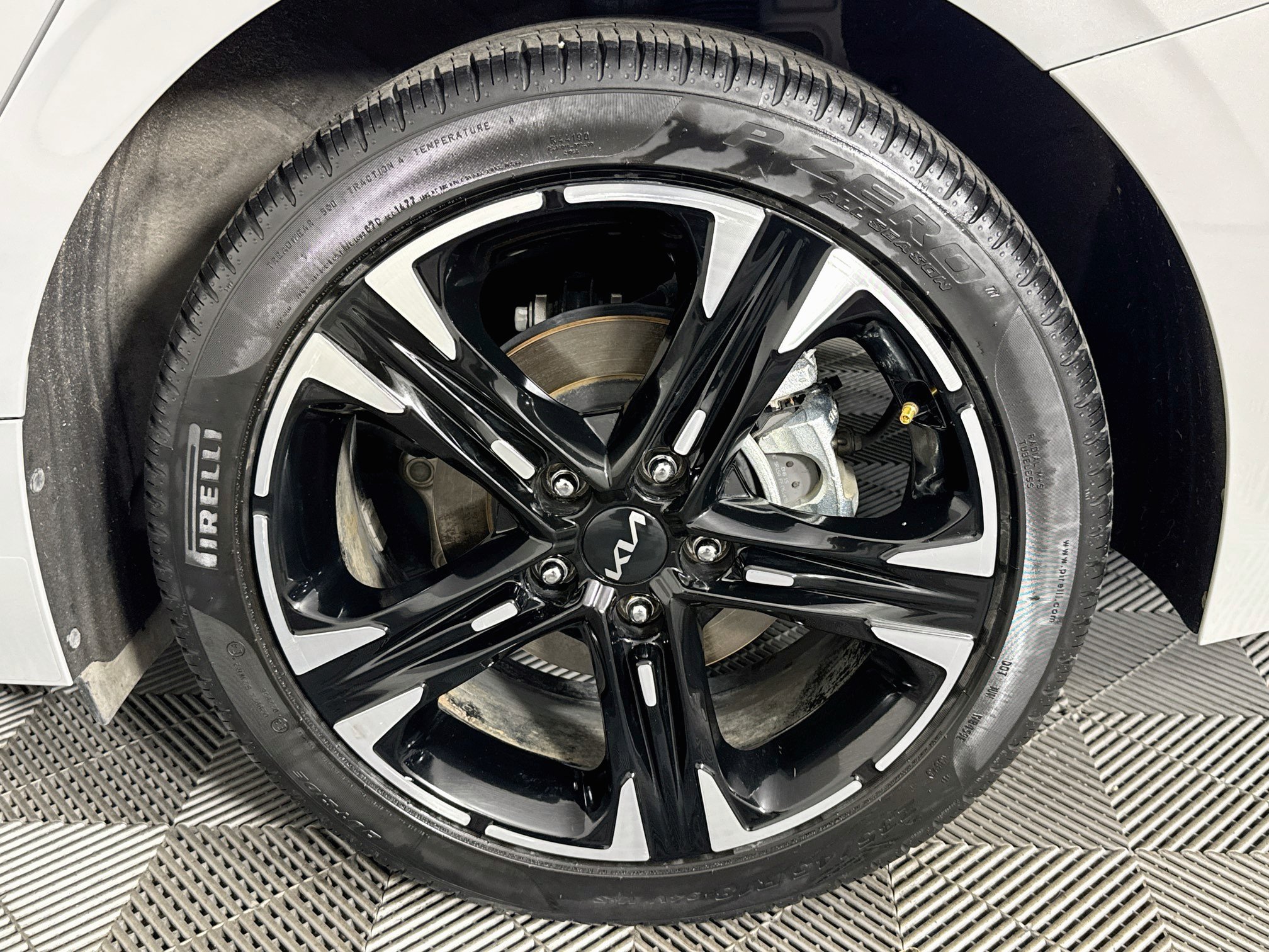Used 2024 Kia K5 GT-Line FWD image 35