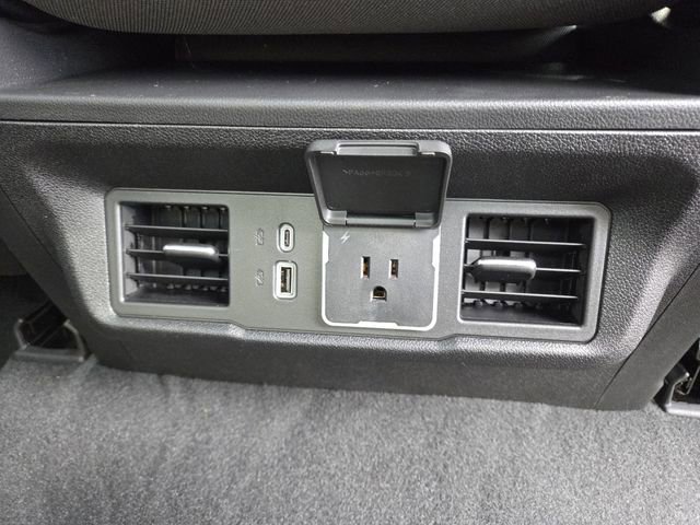 New 2026 GMC Sierra 1500 Elevation image 14
