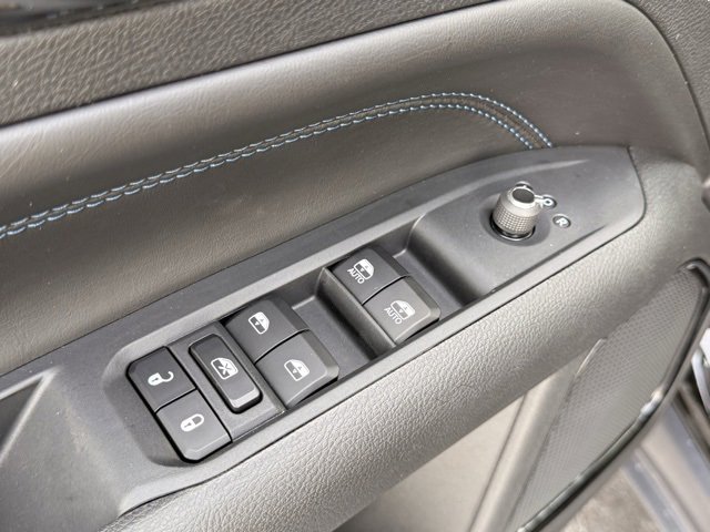 New 2026 Jeep Compass Limited image 12