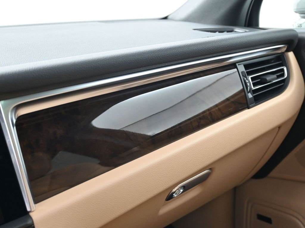 New 2026 Porsche Macan S image 24