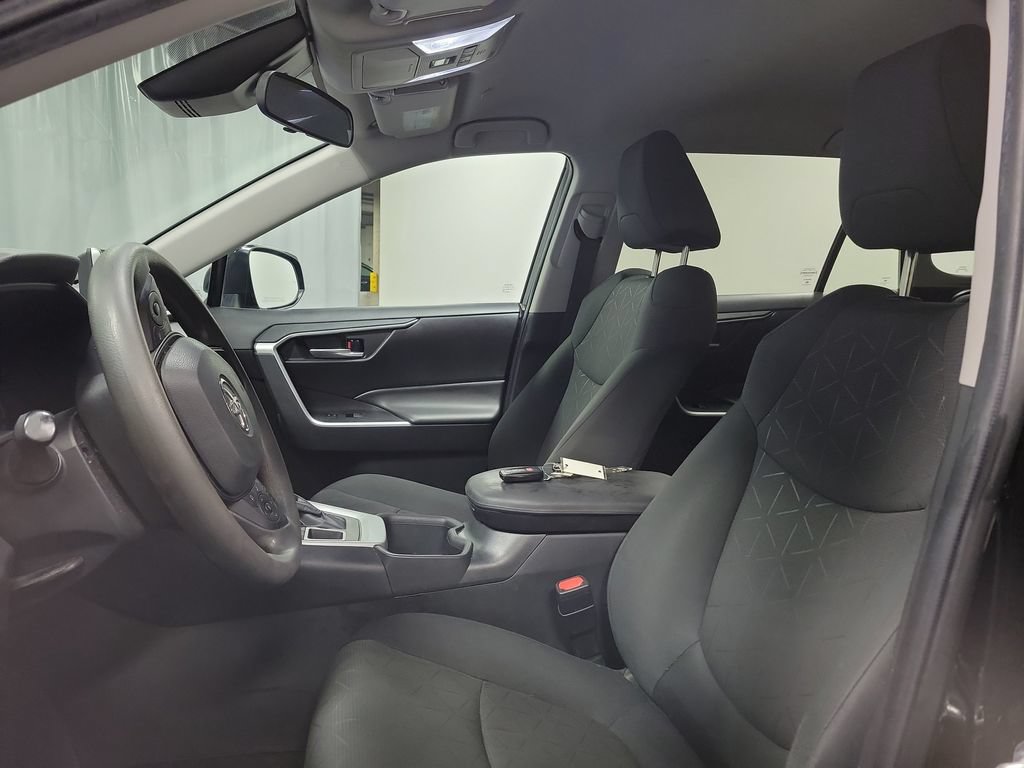 Used 2024 Toyota RAV4 XLE AWD/4WD image 15