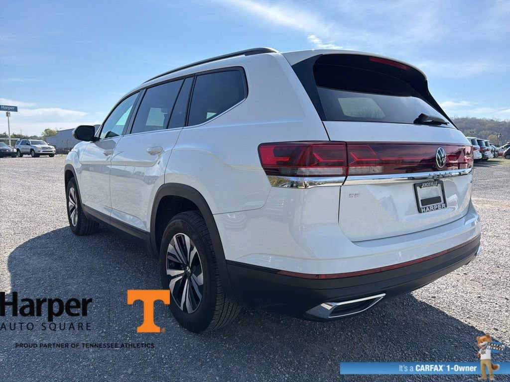 Used 2025 Volkswagen Atlas SE image 3