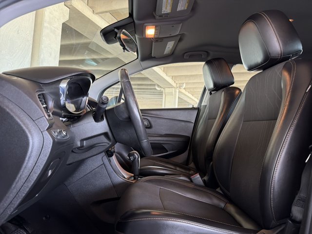 Used 2020 Chevrolet Trax LT w/ LT Convenience Package AWD/4WD image 7
