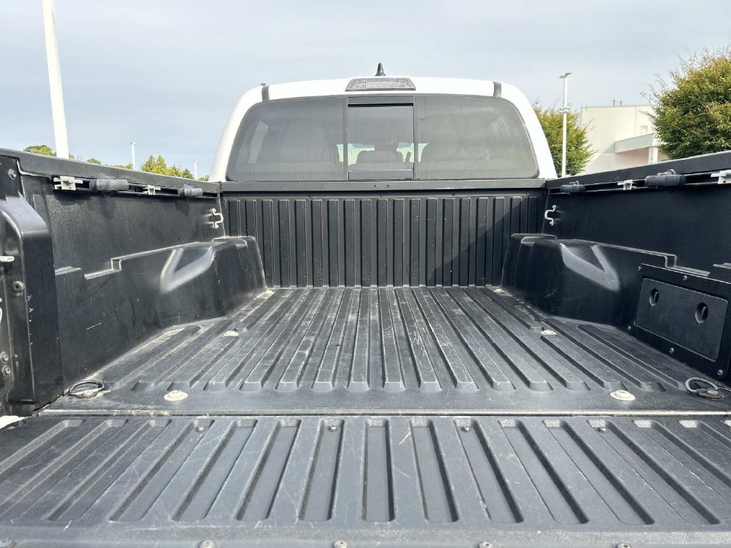 Used 2021 Toyota Tacoma SR5 RWD image 13