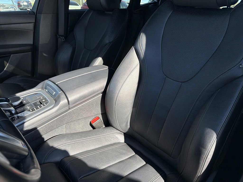Used 2021 BMW X6 xDrive40i w/ M Sport Package AWD/4WD image 21