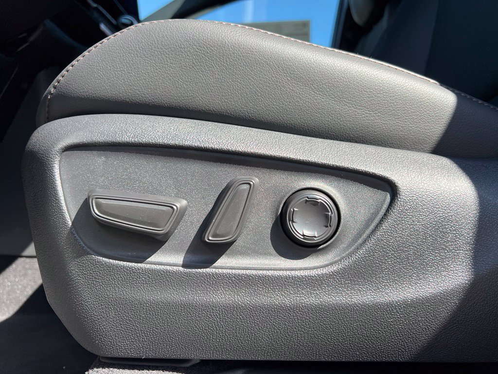 New 2026 Toyota Sienna Limited AWD/4WD image 10