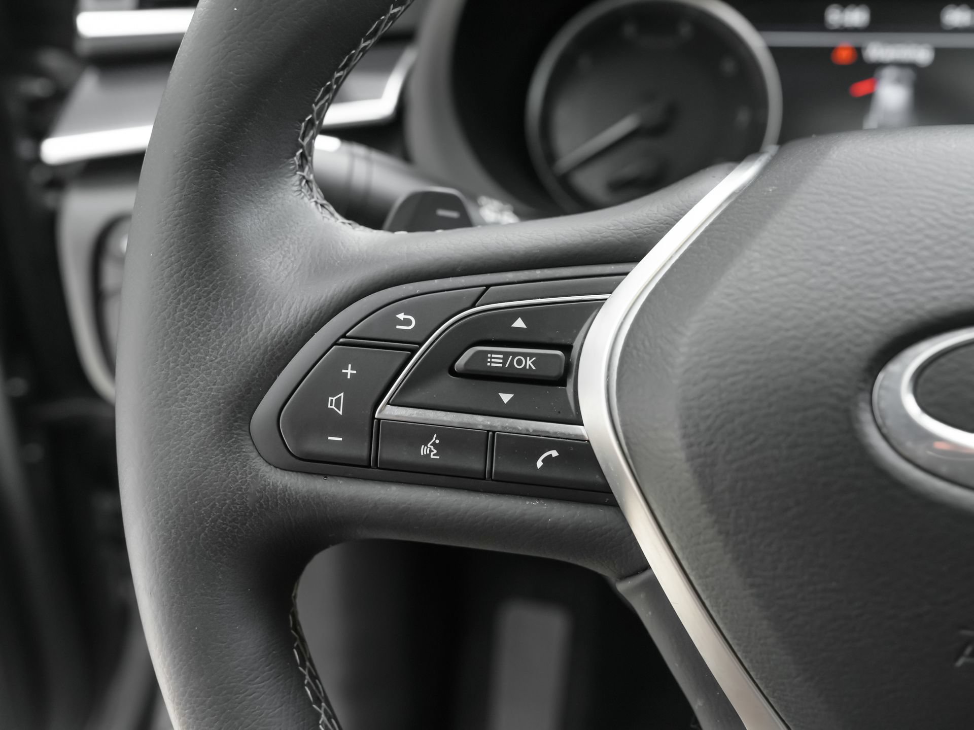 Certified 2024 INFINITI QX50 Sport FWD image 17