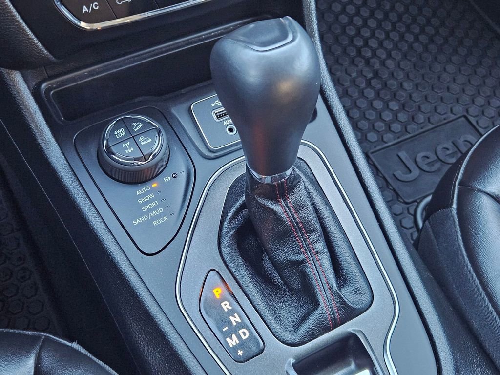 Used 2021 Jeep Cherokee Trailhawk w/ Sun, Sound & Nav Group image 18