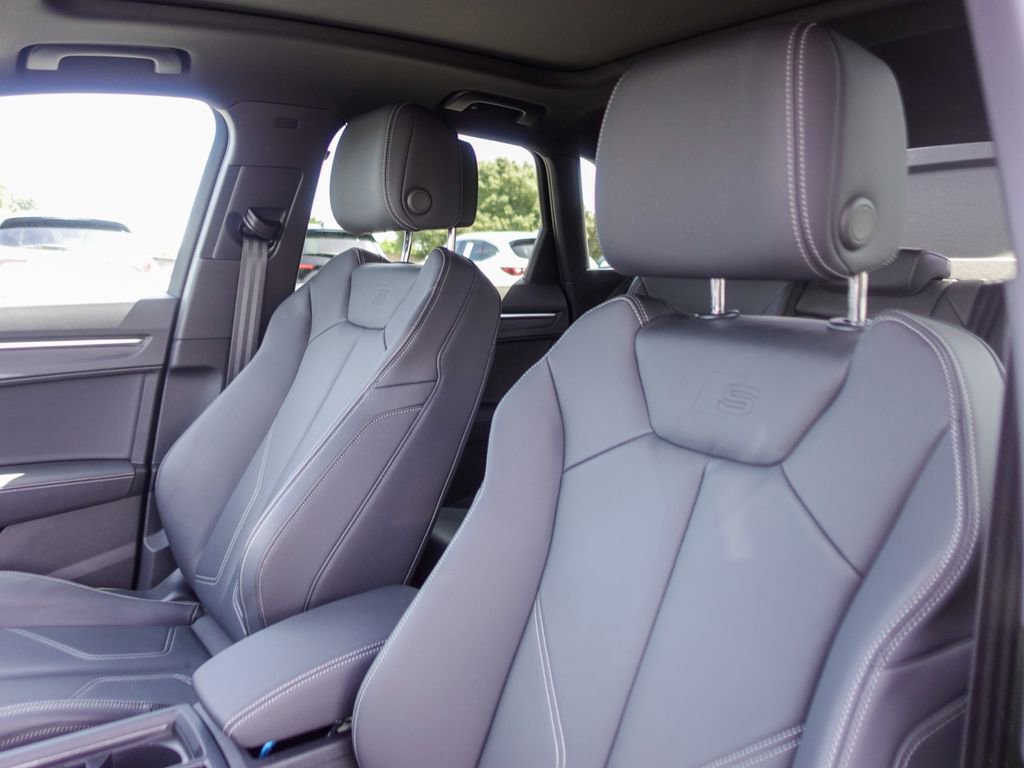 Used 2025 Audi Q3 2.0T Premium w/ Convenience Package image 22