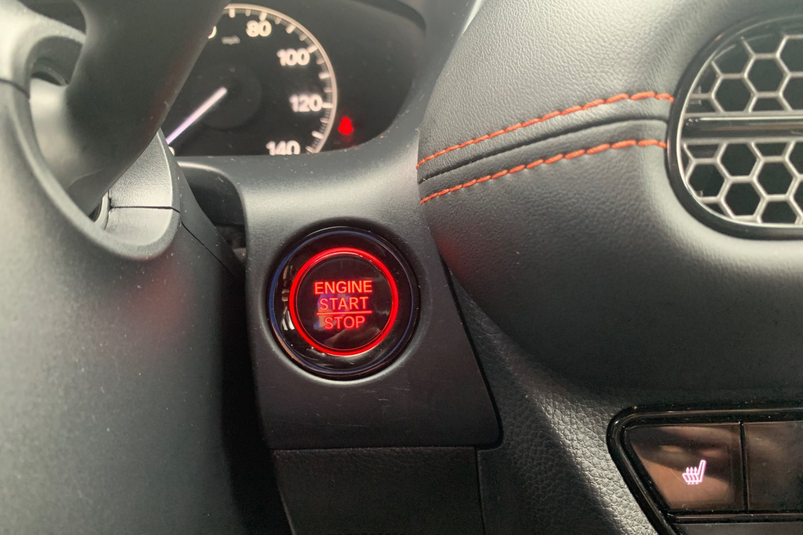 Used 2025 Honda HR-V Sport image 27