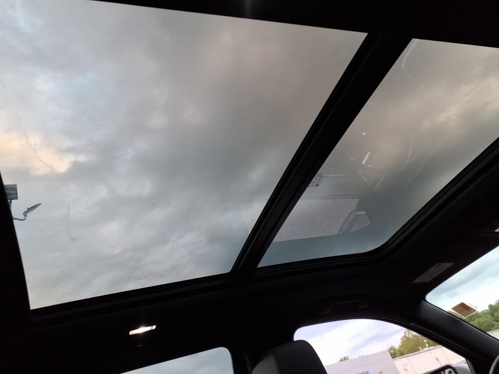 Certified 2022 Chevrolet Tahoe RST w/ Luxury Package AWD/4WD image 22